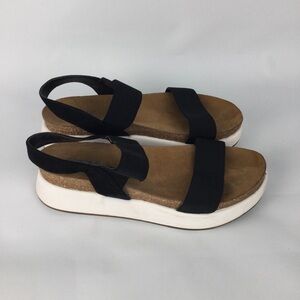 Axxiom Vallory Platform‎ Sandals womens size 9